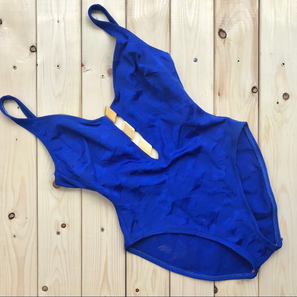 La Blanca Vintage One Piece Swimsuit